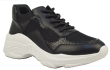 Load image into Gallery viewer, Athletic Sneaker - Black